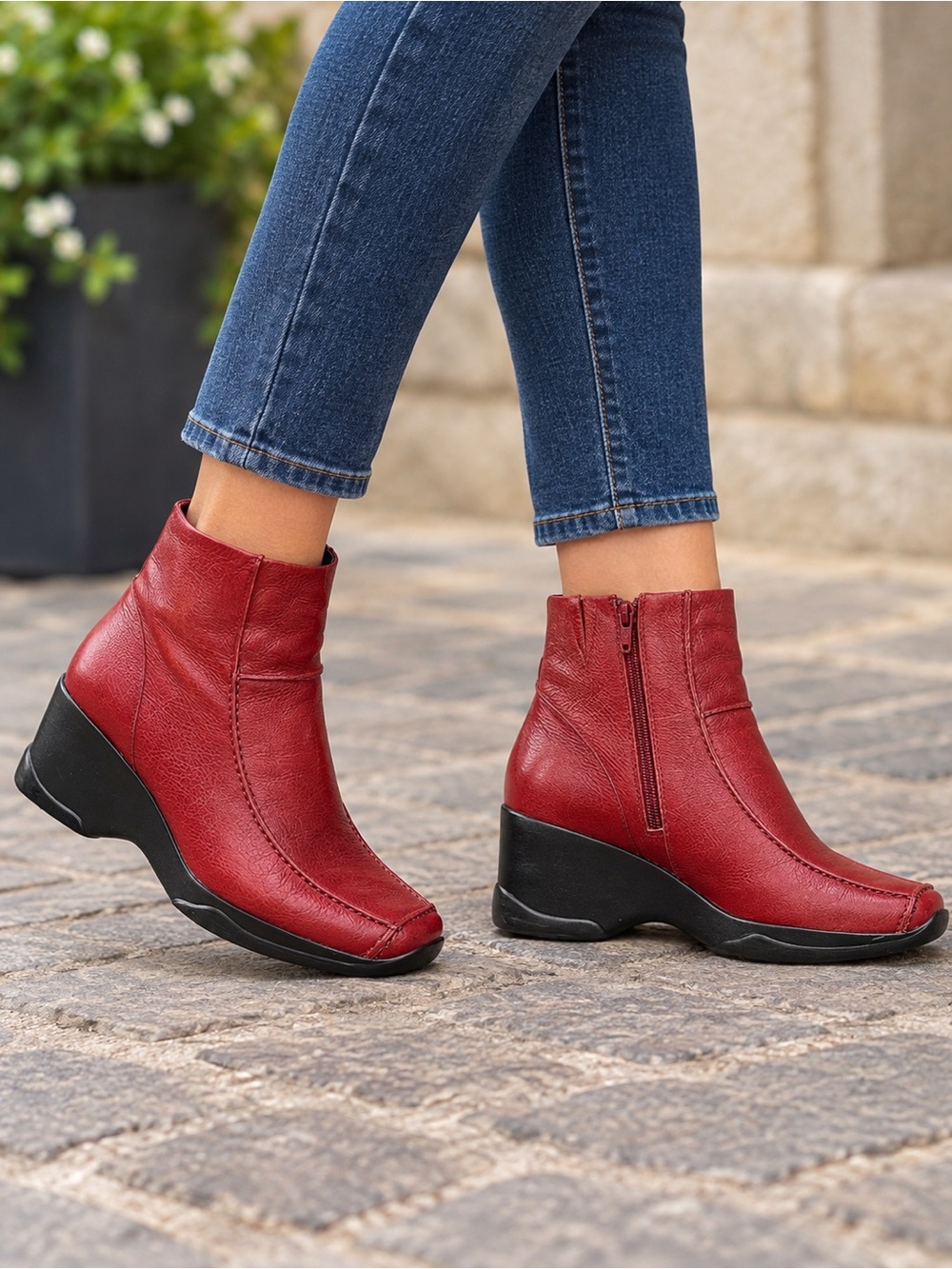 HUSH PUPPIES Vintage Red Leather
Chunky Block Heel Ankle Boots Sz8 Quality Y2K🔥